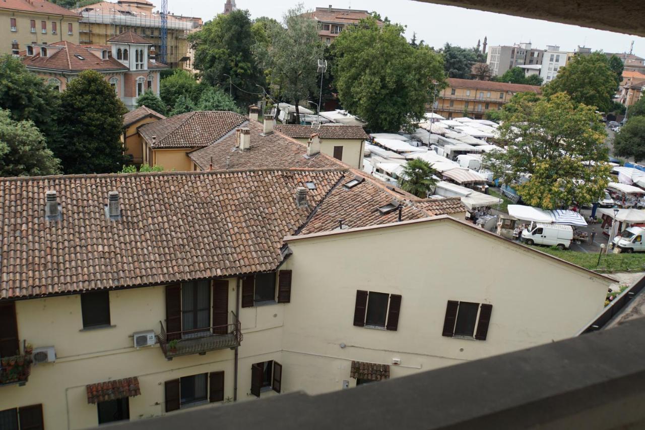 La Rotonda 2 Camere Con Terrazza In Centro 帕维亚 外观 照片