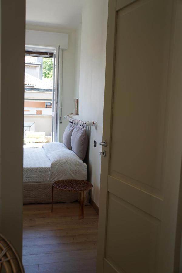 La Rotonda 2 Camere Con Terrazza In Centro 帕维亚 外观 照片